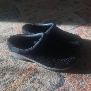 BRAND NEW! Merrell Womens Encore Breeze 4